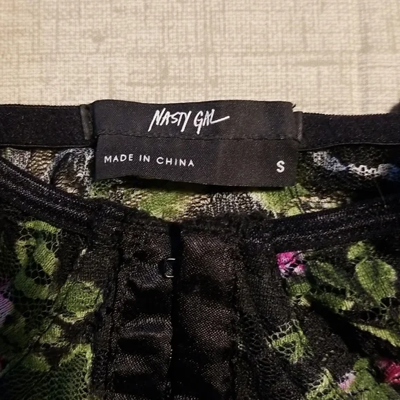 Bralette - Picture 3 of 9